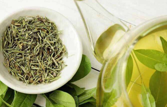 Broad bean and goats’ cheese bruschetta